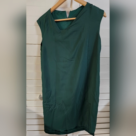 Women’s dressing 👗 - Picture 7 of 8